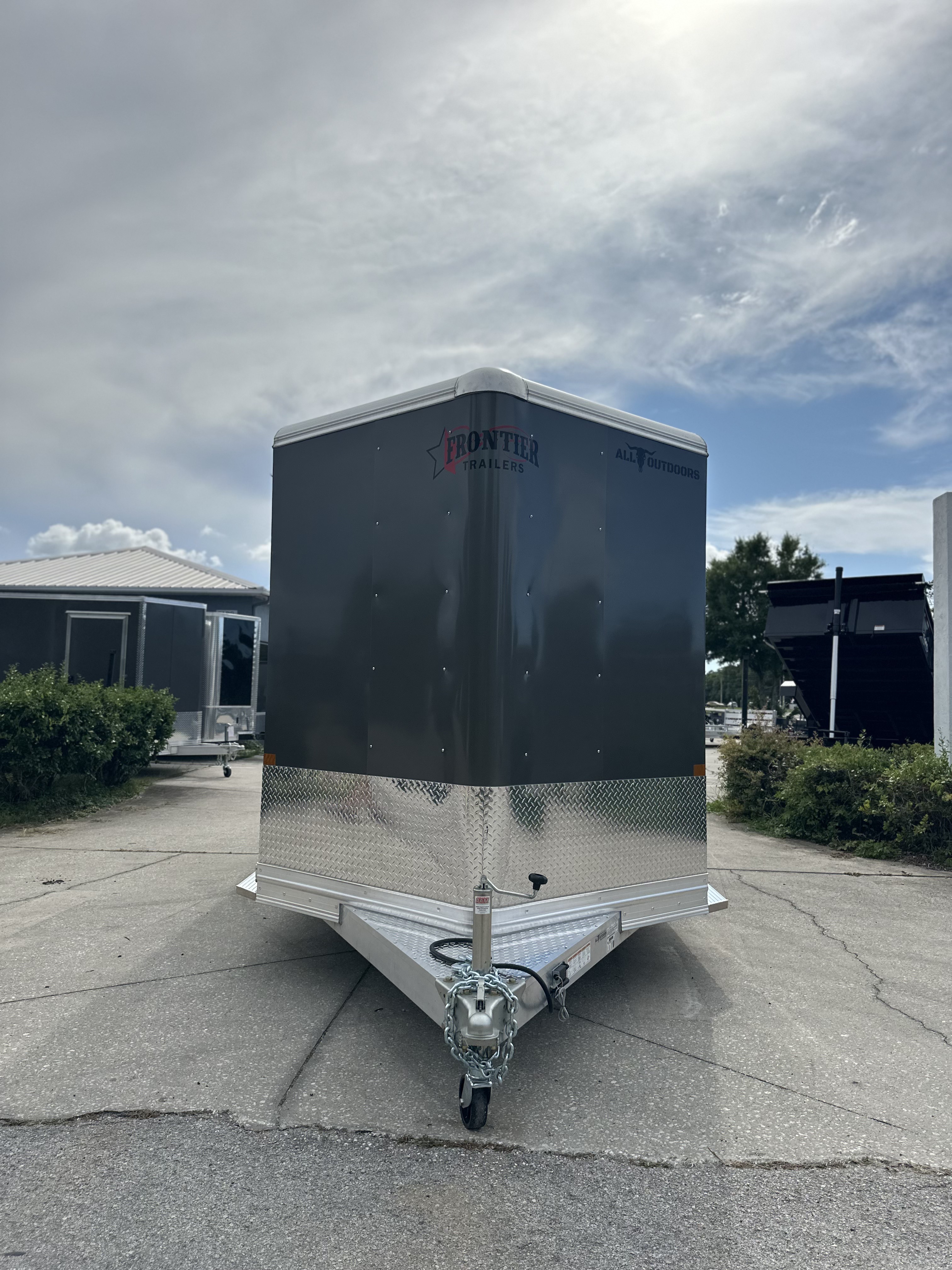 New 2026 Frontier Trailers Strider 3 Horse Trailer