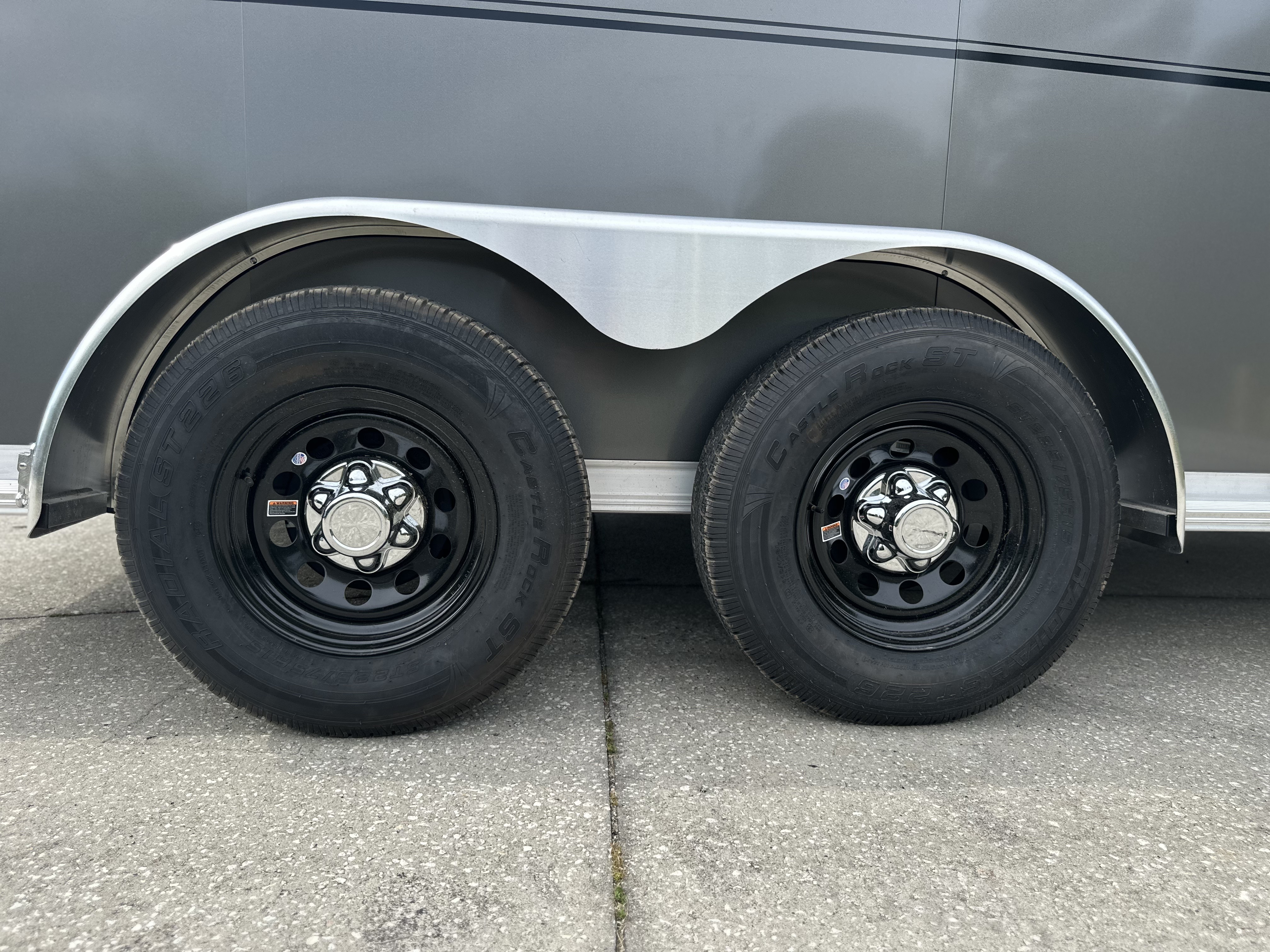 New 2026 Frontier Trailers Strider 3 Horse Trailer