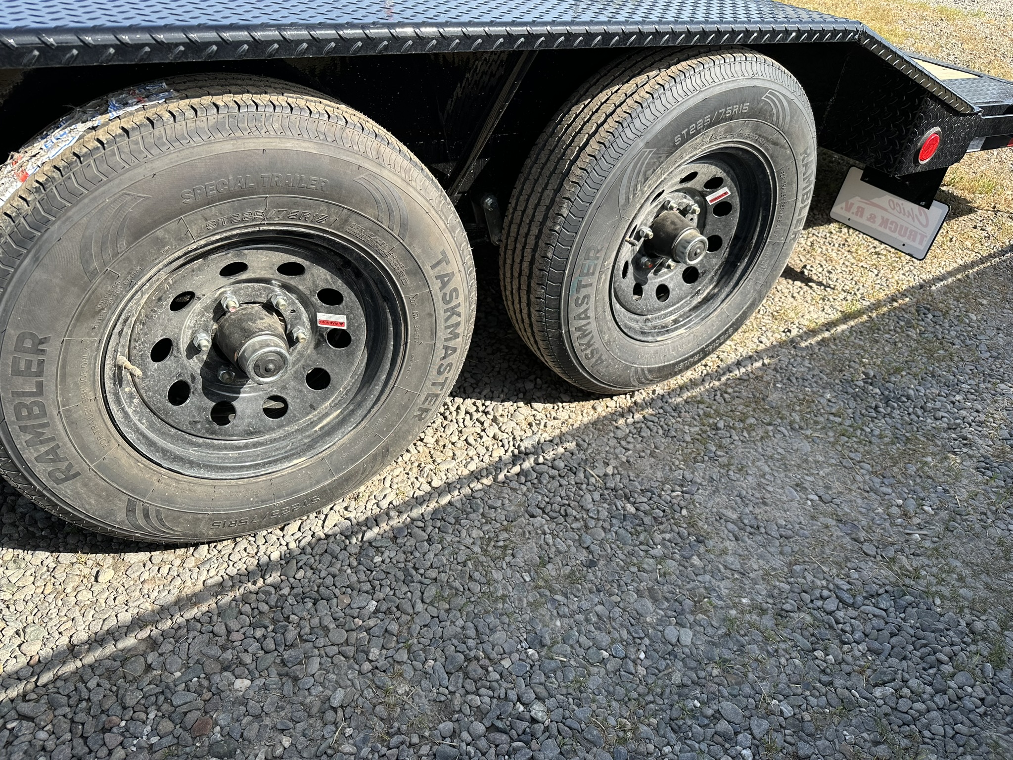 New 2025 PJ Trailers B520 Equipment Trailer