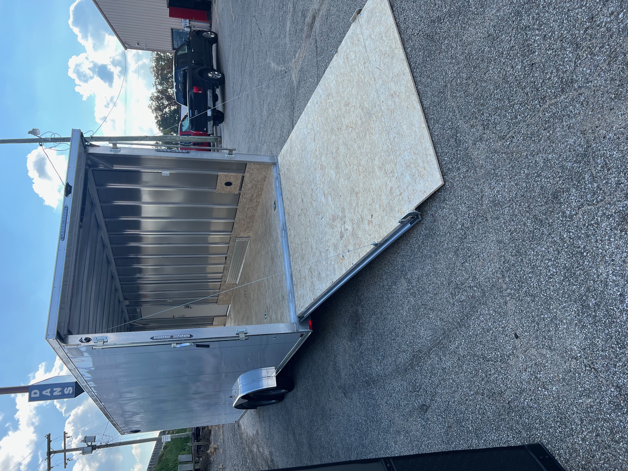 New 2026 FOREST RIVER Lighting 7.5 x 27 All Aluminum Snowmobile Trailer #41901