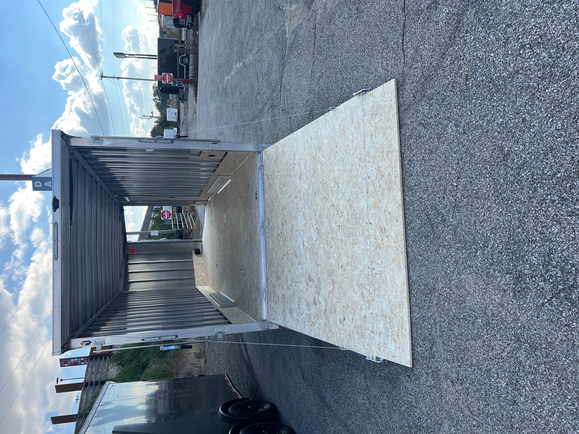 New 2026 FOREST RIVER Lighting 7.5 x 27 All Aluminum Snowmobile Trailer #41901